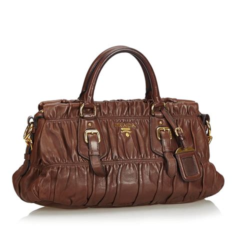 borsa prada pelle marrone|borse in pelle Prada.